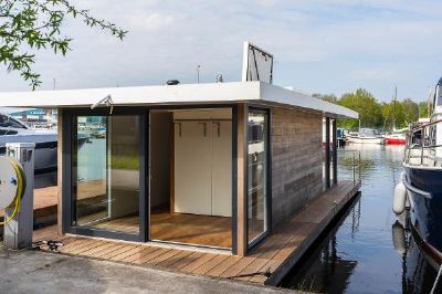 DOCK | Dock25 D125 Houseboat Tiny House