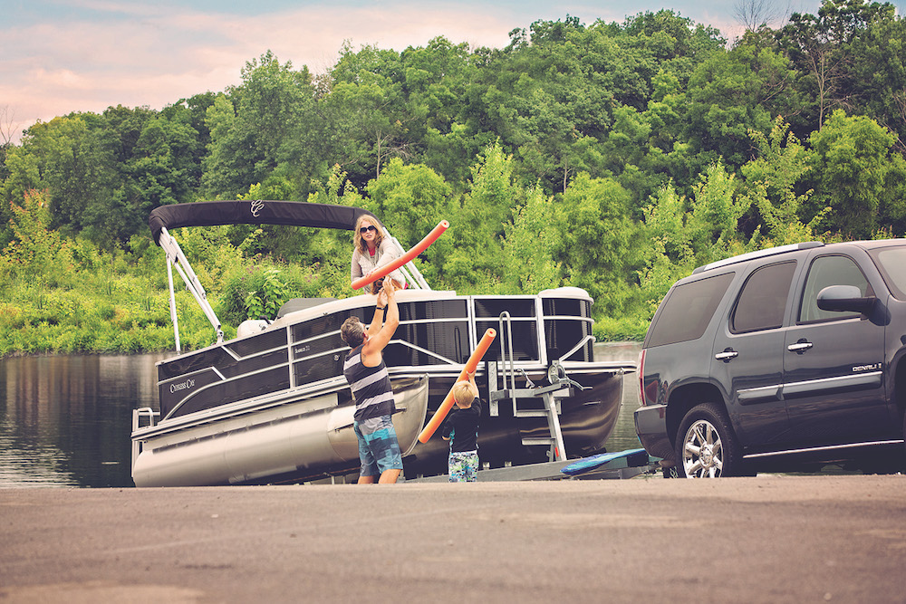 12 Safety Tips for Trailering a Boat