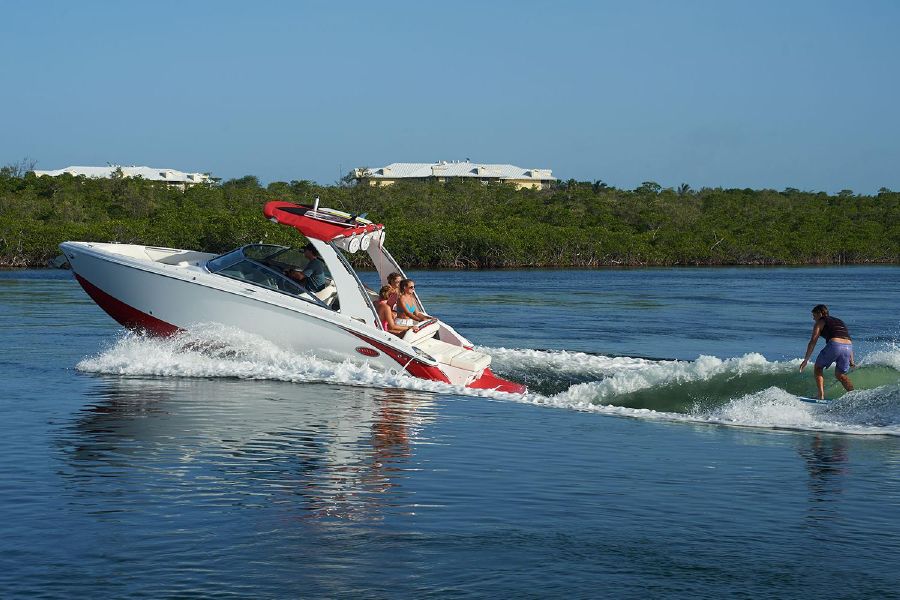 Cobalt R5 surf boat